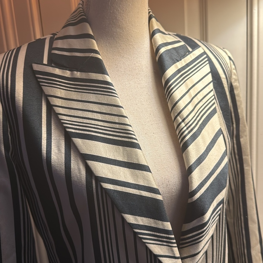 Dana Buchman ladies long sleeve jacket/blazer size 8 good condition - Picture 14 of 15